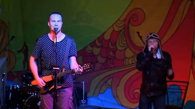 Паша Фахртдинов - Дед Мороз, Дочка девочки в очках Baikal live 2015 смотреть онлайн