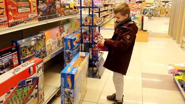 ПЛАНШЕТ или ИГРУШКА ? Мама ЗАПРЕТИЛА играть в планшет !!! Для Детей Kids Children смотреть онлайн