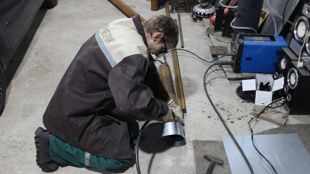 Монтаж дымохода своими руками. Дымоход для самодельной печи из дисков. Зима уже близко. смотреть онлайн