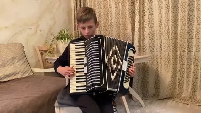 Терзи Пётр, 11 лет - Русская народная песня обработка Аз. Иванова "Я на горку шла" смотреть онлайн