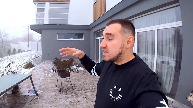 СОБАКА ЗАСТРЯЛА в колесе от Джипа смотреть онлайн