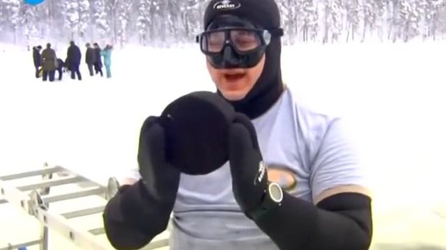 UnderwaterIceHockey
