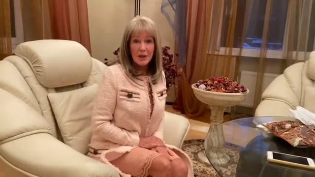 Е.Проклова приглашает смотреть онлайн