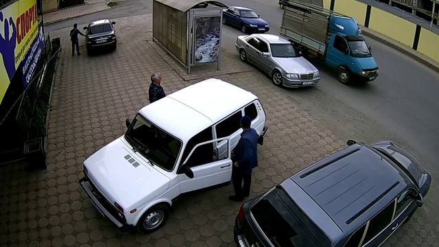 Уличная IP-камера ZNV ZBIE-2151W-N4T-A, 1,3 Mpx, 25 к.с., Цифромания, Ингушетия, Вечер Авто 2 смотреть онлайн