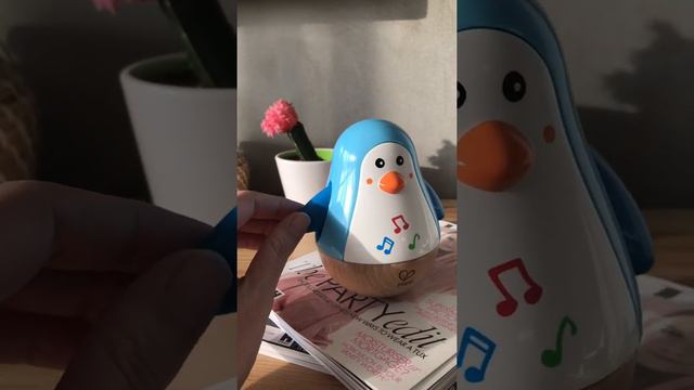 המלצות לבייבי: פינגווין מוזיקלי ״נחום תקום״ של האפה | Hape Penguin Musical Wobbler смотреть онлайн