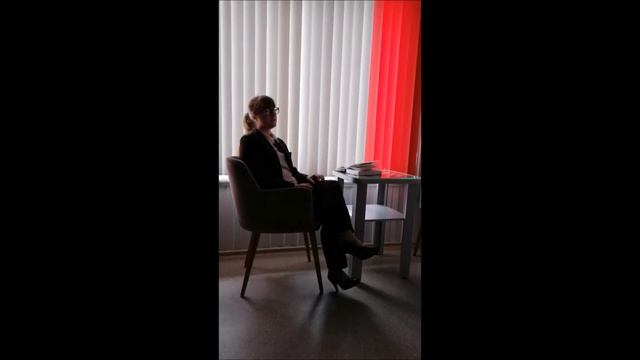 #Страначитающая смотреть онлайн