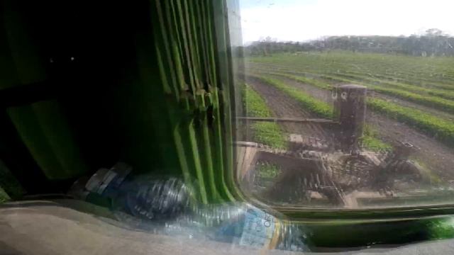 Замена распределителя на тракторе Т40/Replacement of the distributor on the T40 tractor смотреть онлайн
