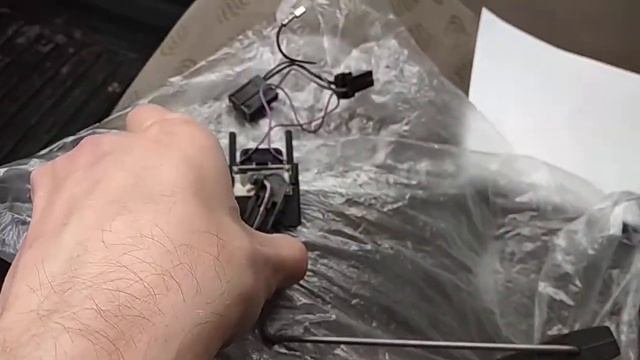 Ремонт датчика уровня топлива на Калина 1.4 смотреть онлайн