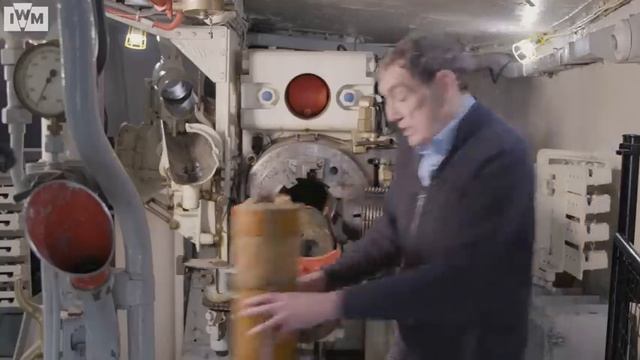 What was it like to work in the gun turrets? | HMS Belfast's Armament смотреть онлайн