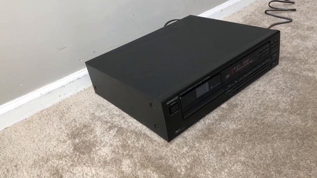 Kenwood DP-M5540 6 + 1 Compact Disc CD Player Changer смотреть онлайн