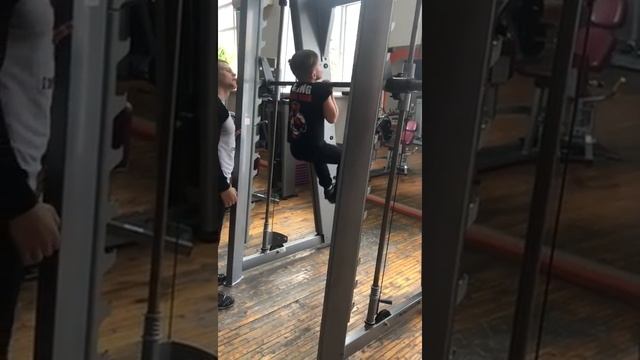 Подтягиваемся ! 5 раз с нуля за 6 месяцев тренировок смотреть онлайн