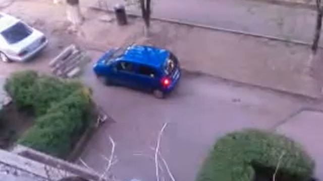 парковка НЕ блондинки смотреть онлайн