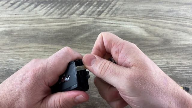 Ford Mustang Smart Key Battery Replacement - How to Remove Replace Change Remote Fob 2018 - 2024 смотреть онлайн