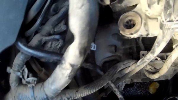 Замена верхнего патрубка радиатора Ford Focus 2