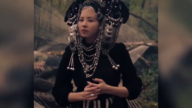 Весь мир сейчас в такой же западне и выбраться мы можем соблюдая свой этикет и правила для всех. смотреть онлайн