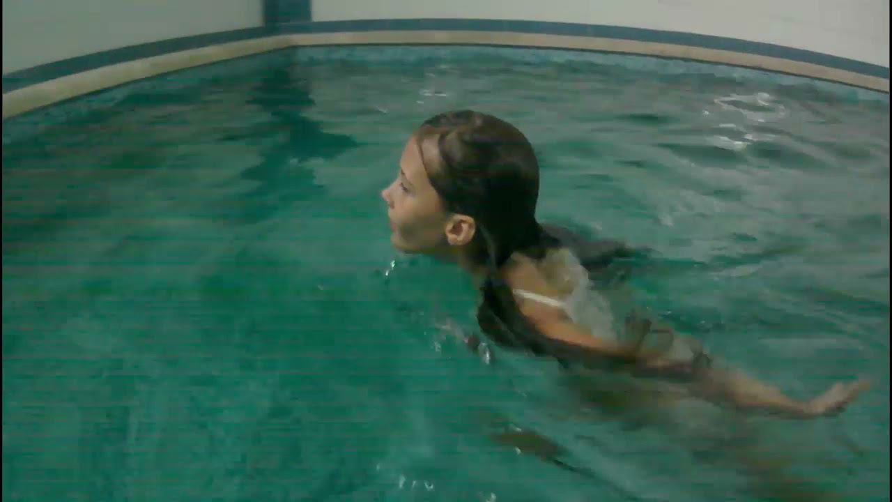 Новая банька и большой бассейн. смотреть онлайн