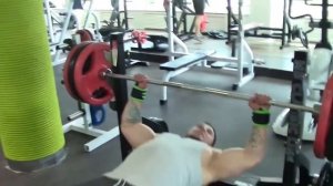 Рабочая подсобка.Жим лежа.