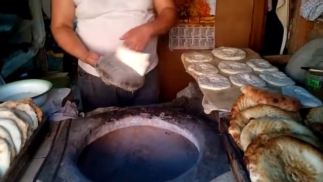 Лепешки в тандырной печи Судак смотреть онлайн