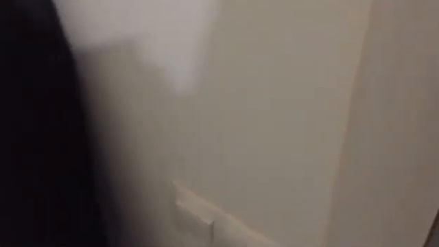 Приехал к брату в гости, на новоселье смотреть онлайн