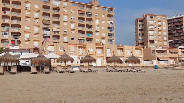 Море в Испании.Хорошие пляжи...июль смотреть онлайн