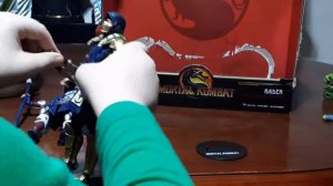 распаковка игрушки Mortal Kombat