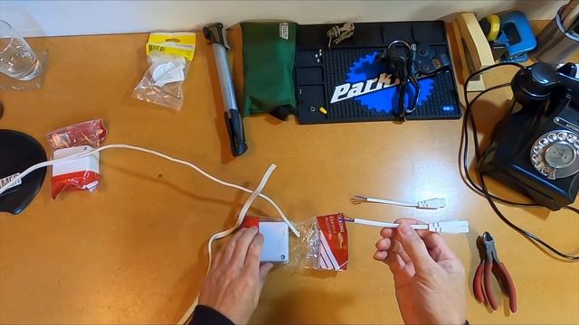 LED Batten Install - Workbench Lighting Improvement. Philips T5 LED BN058C смотреть онлайн