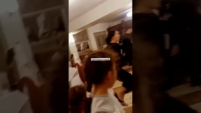 цыганка танцует |Цыганка красиво танцует #цыганскаясвадьба #цыгане #танцы #полька смотреть онлайн