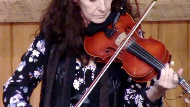 Kate MacLeod - There Is a Place - Fiddle Solo Instrumental смотреть онлайн