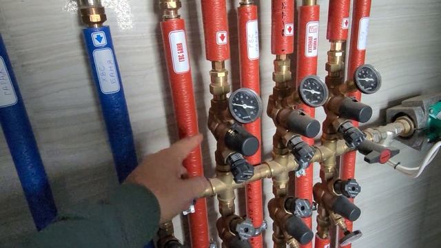 Описание балансировочных термоститических кранов Oventrop Aquastorm T plus для системы рец-ции ГВС смотреть онлайн