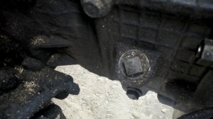 Куда заливать МАСЛО в коробку? КАМАЗ