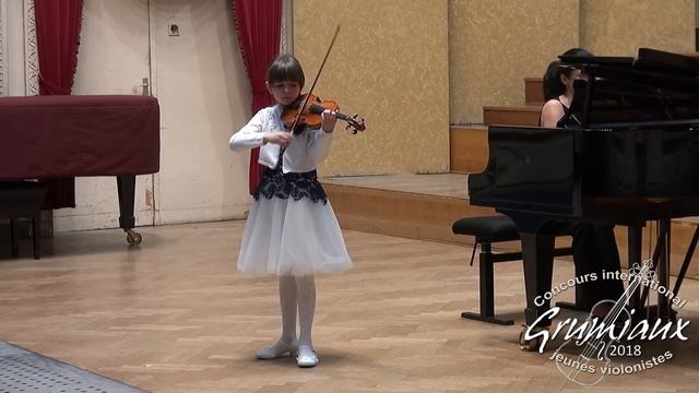 Anastasia Mishula (9 years old) playing Vitali "Chaconne" in g-minor смотреть онлайн