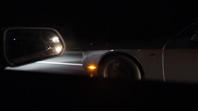 1000 hp Hellcat Challenger VS 860 hp Roushcharged Mustang GT смотреть онлайн