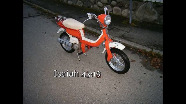 Driving A Moped (Favorite Memories of 2014) смотреть онлайн