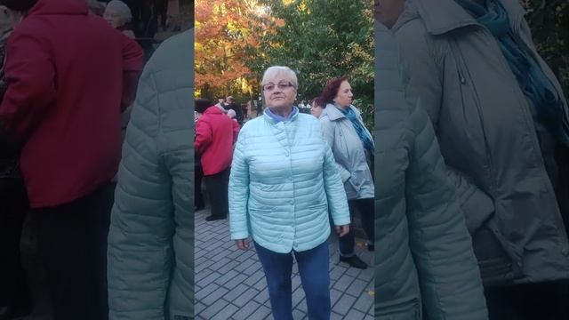Пьяная ???......08.10.22 Гомель парк Луначарского ? смотреть онлайн