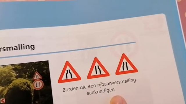 Теория вождения авто/как правильно объезжать трамвай, авто, на перекрестке-Тема19