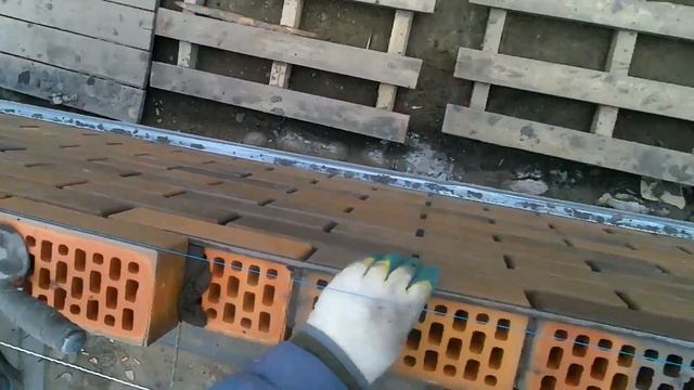 Кладка кирпича под прут 8мм