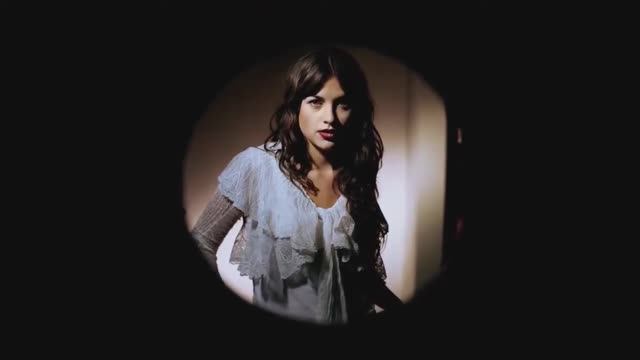 Амелия Уорнер (Amelia Warner)