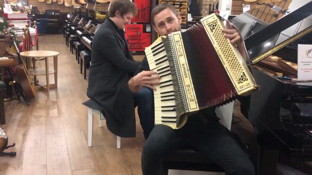 Hohner Organetta IV Accordian at Sherwood Phoenix Music смотреть онлайн