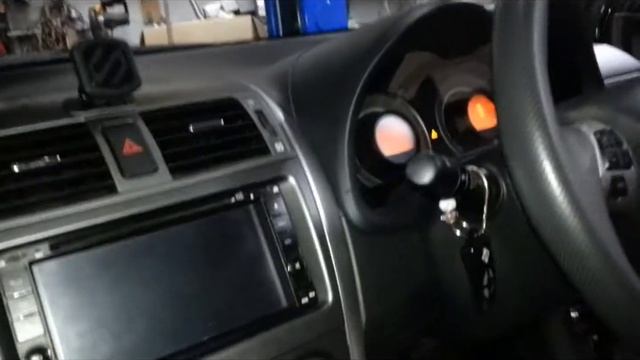 How to reomve the radio from a Toyota Corolla смотреть онлайн