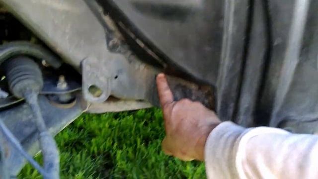 How to Install Lift Kit on Nissan Juke | 8 of 11 | Reshaping the Front Fender Wells смотреть онлайн