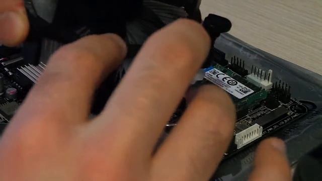 Thin ITX system installation [mounted into Antec ISK-110 case] смотреть онлайн