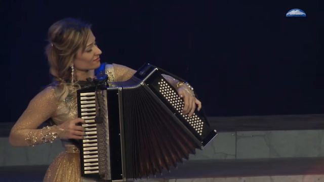 Лариса Садикоева - Хонга смотреть онлайн