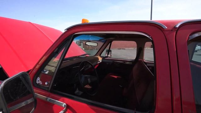 La Pickup Americana más radical, Chevrolet 3500 смотреть онлайн