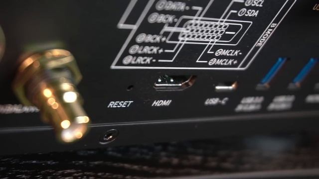 Сетевой цифровой аудио и видео-проигрыватель Rose RS150 смотреть онлайн