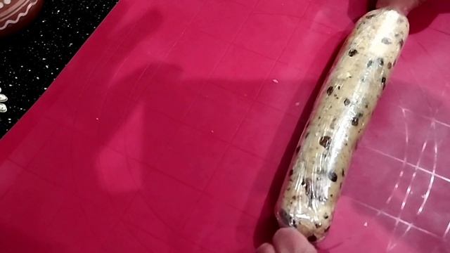 ДОМАШНЕЕ ПЕЧЕНЬЕ с изюмом и орехами на желтках смотреть онлайн