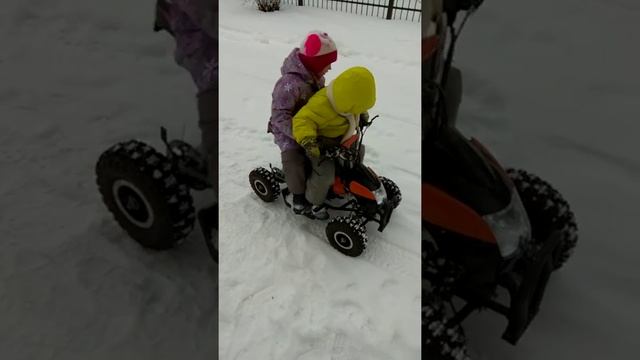 Детский квадроцикл 50 кубов зимой смотреть онлайн