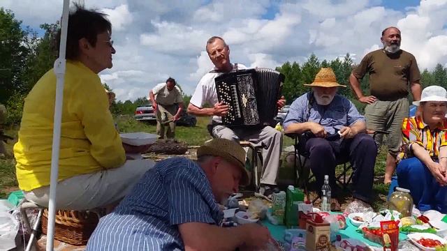Typical Russian holidays смотреть онлайн
