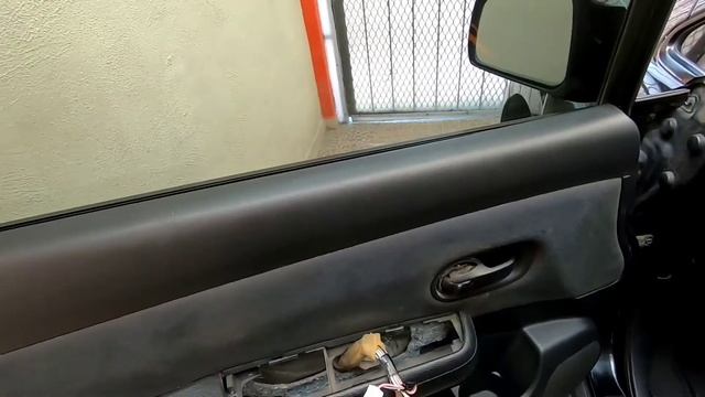 Quitar panel de puerta Nissan Tiida - Versa // Desmontar penal eléctrico Nissan Tiida - Versa смотреть онлайн