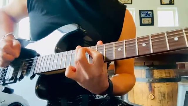 Metallica Frantic isolated drums and my dropped tuned Charvel-Jackson guitar with a Marshall Amp. смотреть онлайн