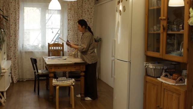 My Morning Routine On A Winter Day. Small Things For A Beautiful Life. Rural Life. Sewing A Basket